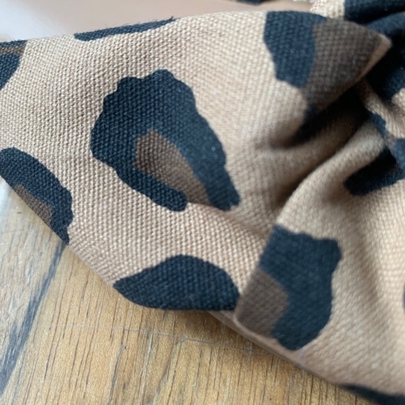 NEW! Unworn Leopard Print Knot Slide Sandals Neutral Casual Summer Women Size 10 - Picture 10 of 13